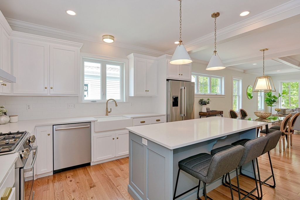 1 Damon Road, Unit 11 Medfield, MA 02052 - Photo 3 of 29 Gallery Image 3