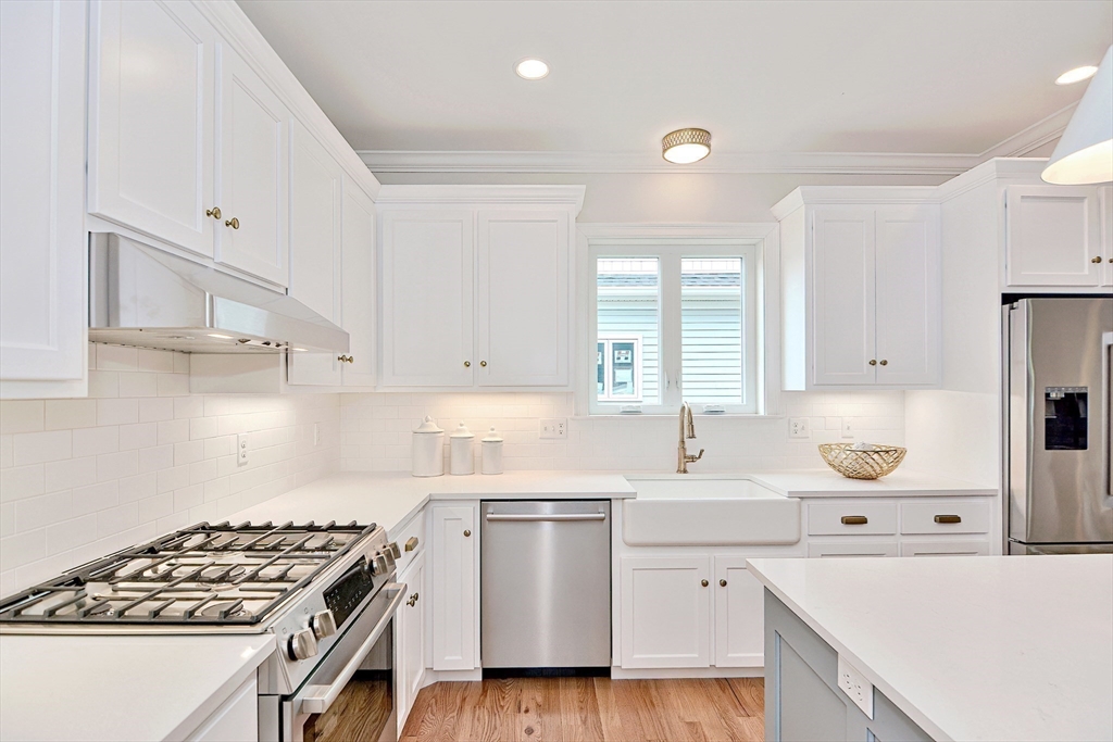 1 Damon Road, Unit 11 Medfield, MA 02052 - Photo 7 of 29 Gallery Image 7