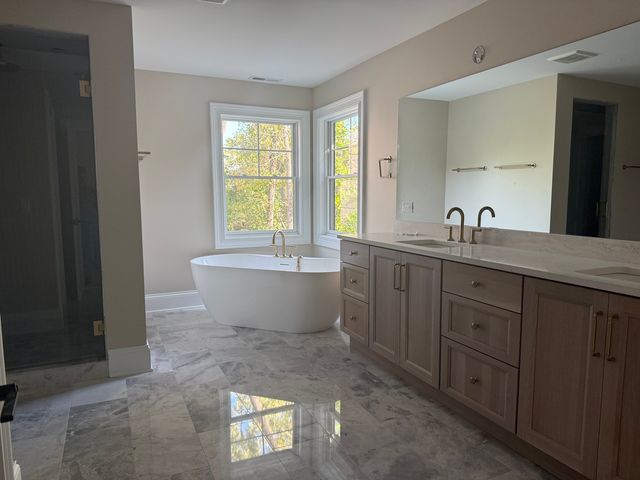 $2,899,000 | 213 Northampton Lane, Lincolnshire, IL 60069