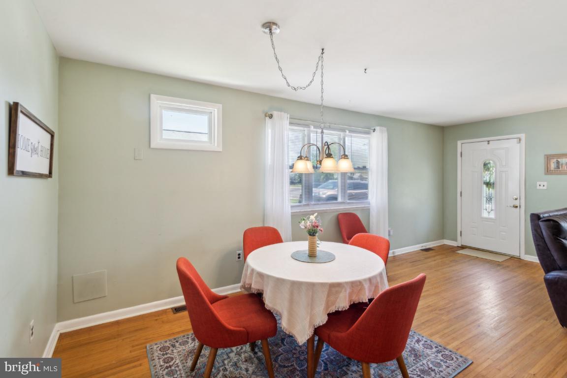 144 Elmtowne Boulevard Hammonton, NJ 08037 - Photo 25 of 25 a dining room with furniture and window