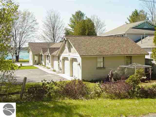 7496 Secor Road Traverse City, MI 49685 - Photo 3 of 12 1715184-2.JPG