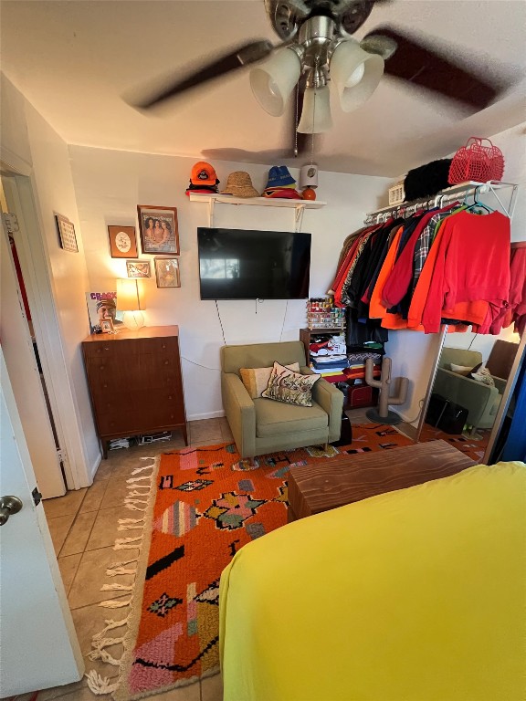 3318 Hemlock Avenue, Unit B Austin, TX 78722 - Photo 3 of 12 a living room with furniture and a flat screen tv