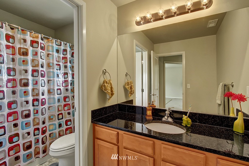 525 195th Street Southeast Bothell, WA 98012 - Photo 16 of 19