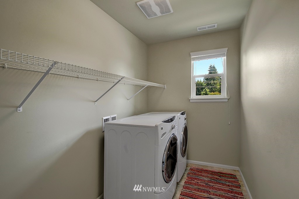 525 195th Street Southeast Bothell, WA 98012 - Photo 17 of 19
