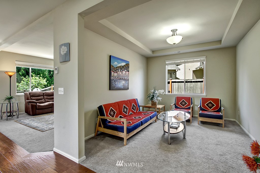 525 195th Street Southeast Bothell, WA 98012 - Photo 3 of 19
