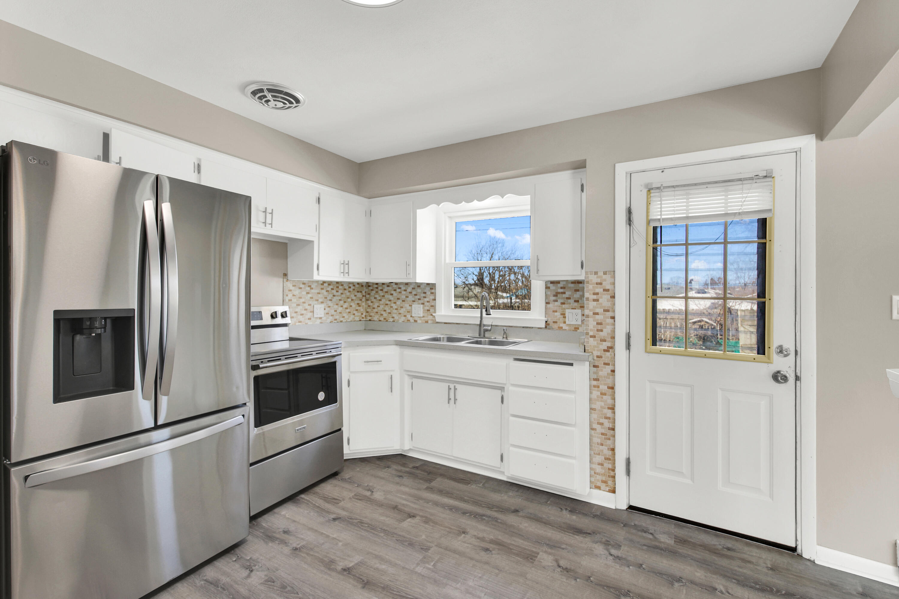 3124 Windsor Drive Racine, WI 53404 - Photo 14 of 31 3124 windsor dr-14