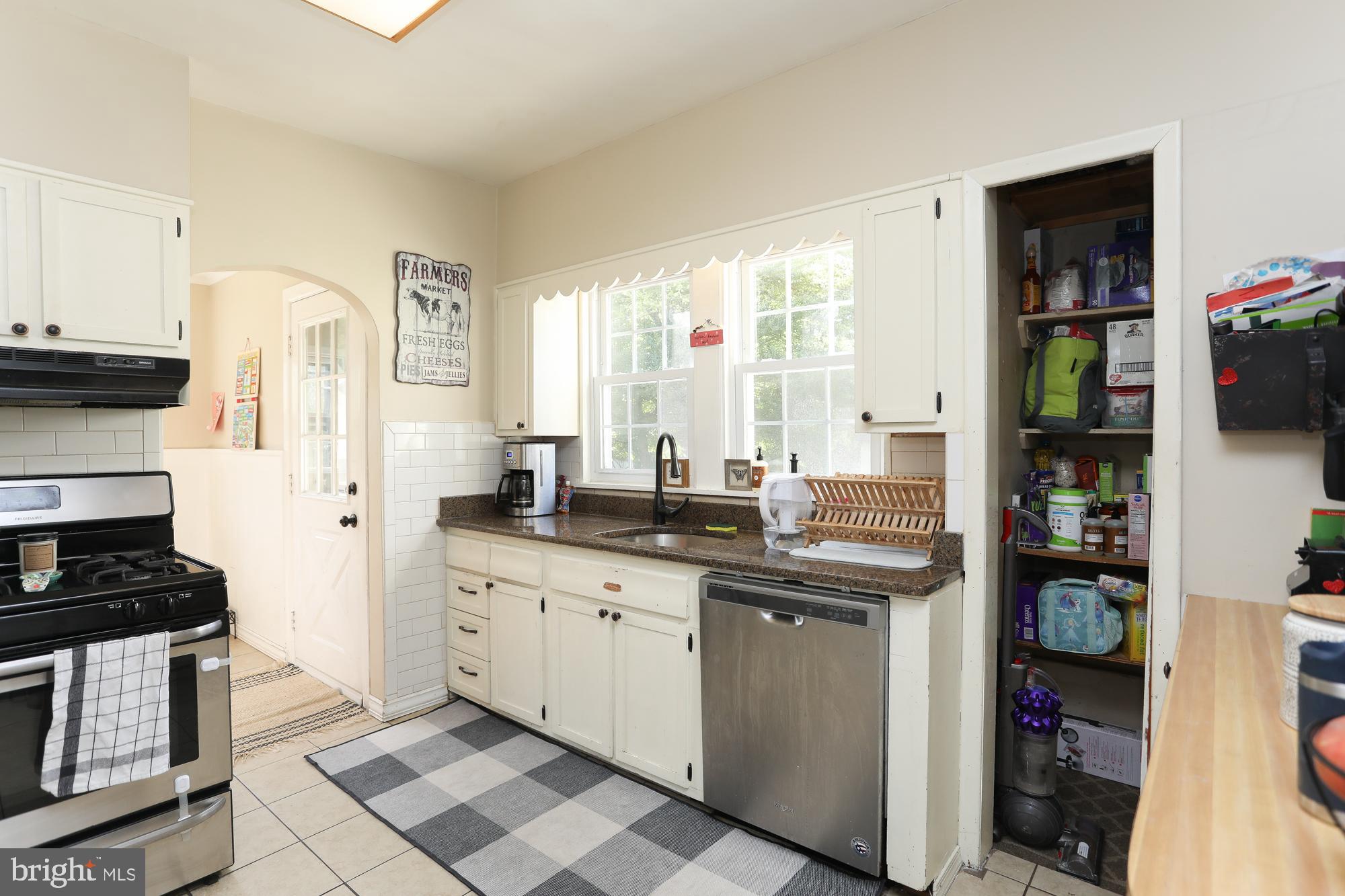 2910 Haverford Road Ardmore, PA 19003 - Photo 27 of 64