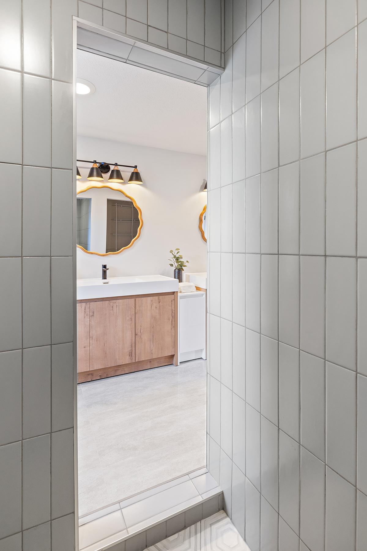 1941 West Rome Avenue St. Paul, MN 55116 - Photo 32 of 49