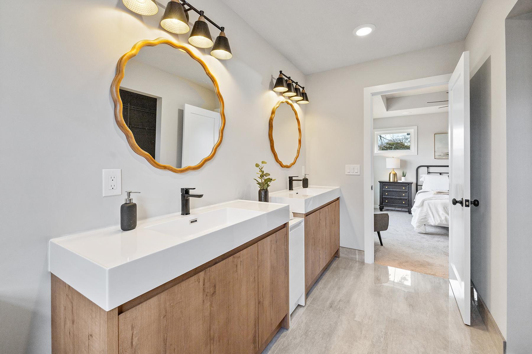 1941 West Rome Avenue St. Paul, MN 55116 - Photo 33 of 49