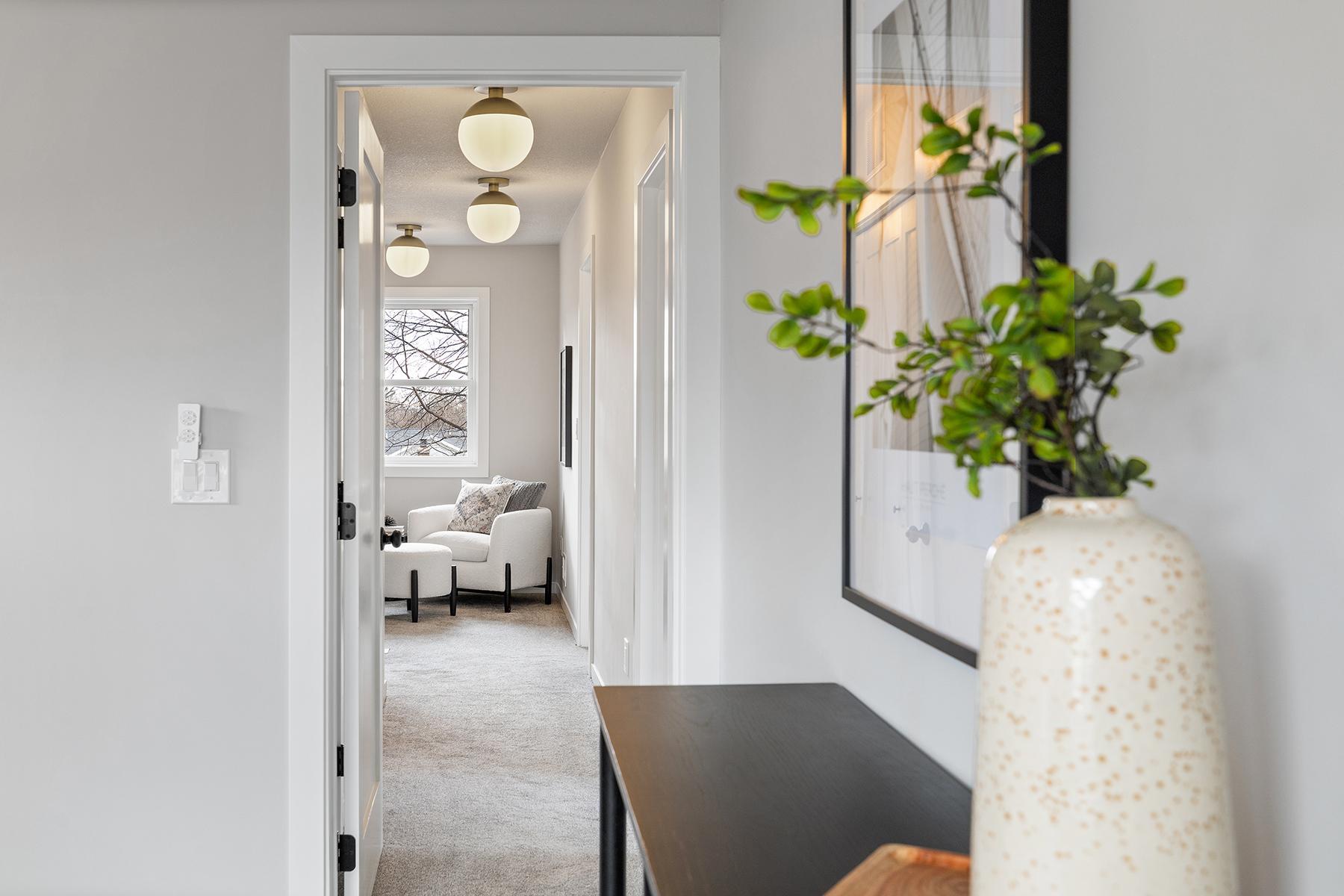 1941 West Rome Avenue St. Paul, MN 55116 - Photo 35 of 49