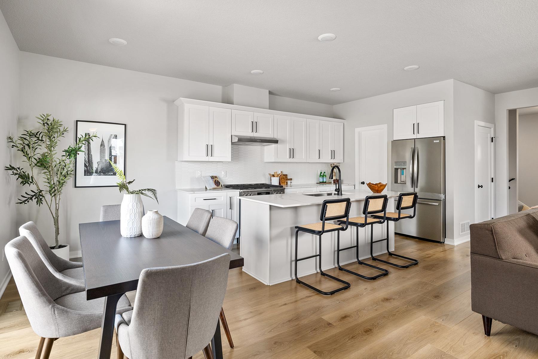 1941 West Rome Avenue St. Paul, MN 55116 - Photo 7 of 49