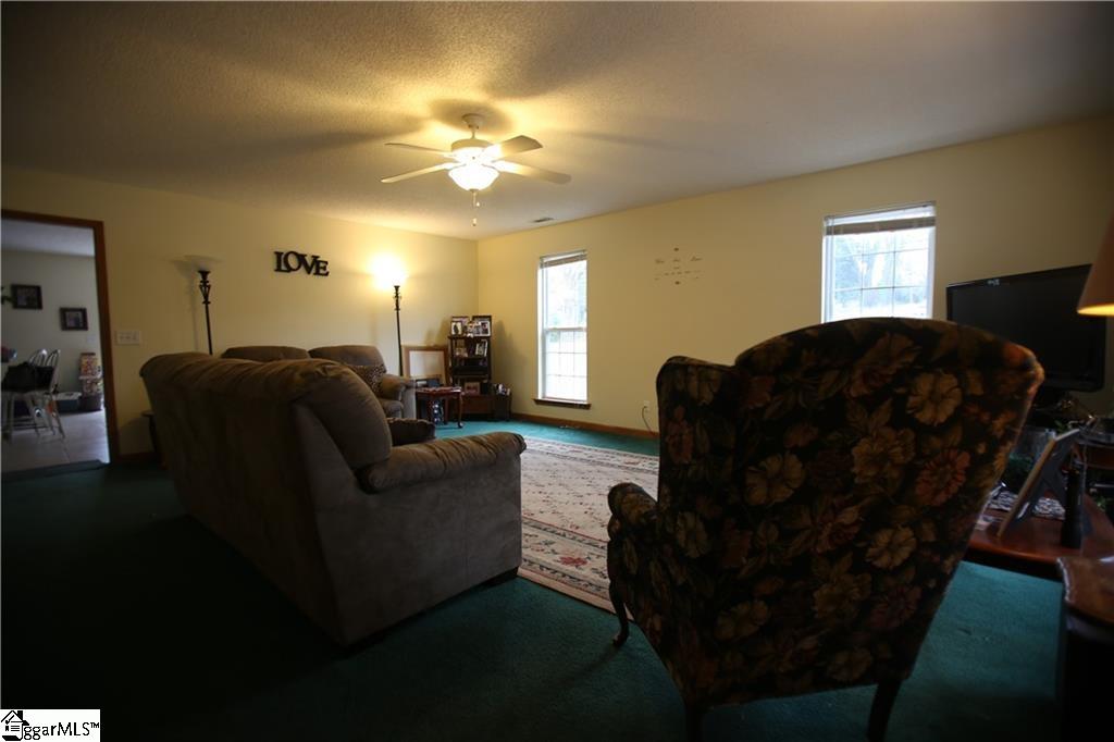 1517 Old Central Road Central, SC 29630 - Photo 4 of 12 Gallery Image 4
