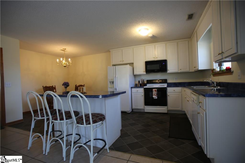 1517 Old Central Road Central, SC 29630 - Photo 7 of 12 Gallery Image 7