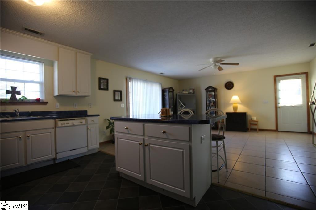 1517 Old Central Road Central, SC 29630 - Photo 8 of 12 Gallery Image 8
