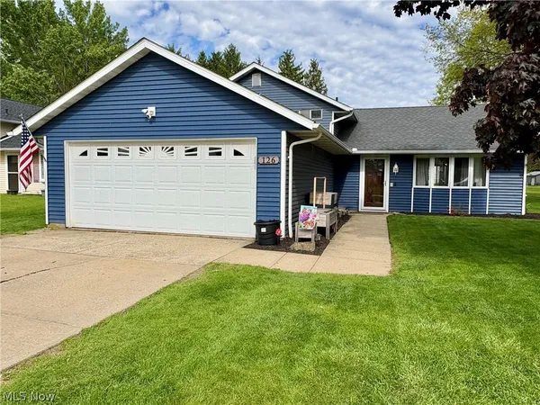$240,000 | 126 Valley Forge Circle, Elyria, OH 44035