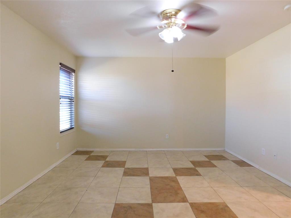 2801 Saddle Drive Denton, TX 76210 - Photo 16 of 36