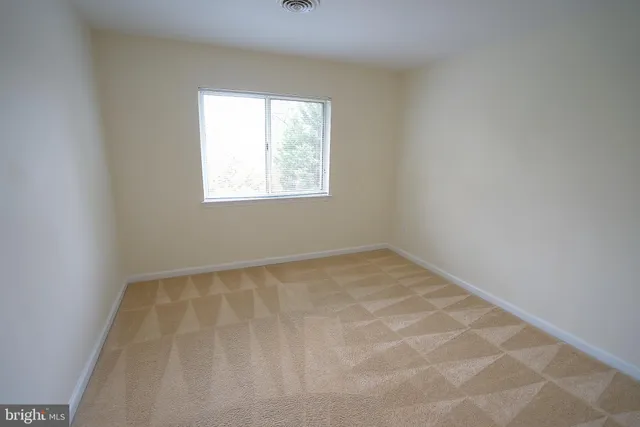 $1,800 | 1805 William Street, Fredericksburg, VA 22401