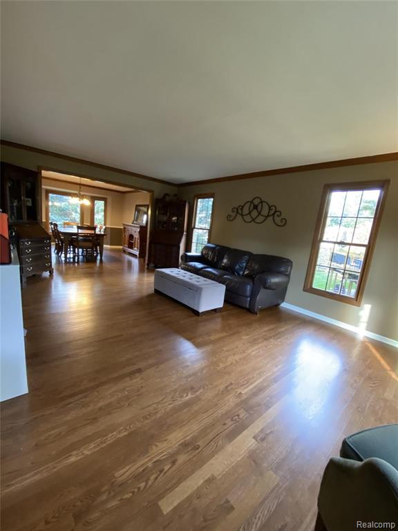 2462 Evergreen Court Rochester Hills, MI 48309 - Photo 5 of 28