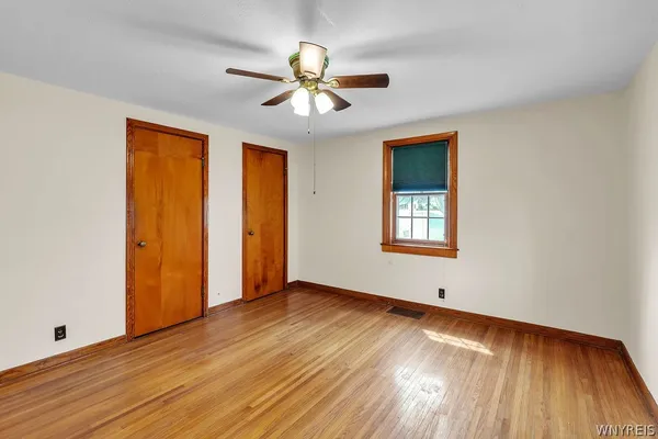 $269,900 | 36 Cleveland Drive, Tonawanda, NY 14223