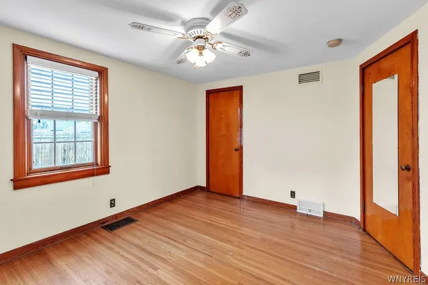 $269,900 | 36 Cleveland Drive, Tonawanda, NY 14223