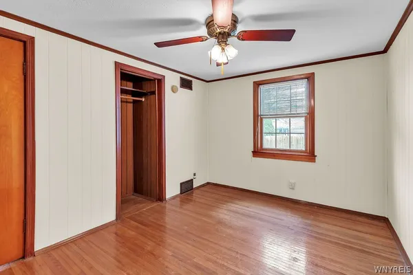 $269,900 | 36 Cleveland Drive, Tonawanda, NY 14223