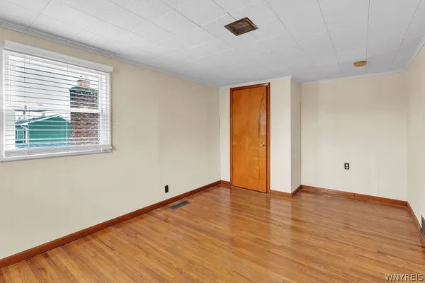 $269,900 | 36 Cleveland Drive, Tonawanda, NY 14223