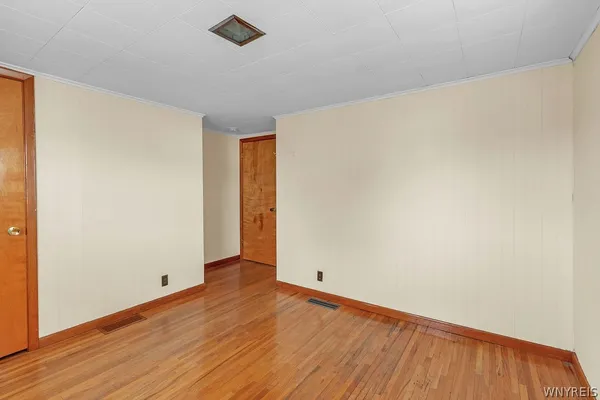 $269,900 | 36 Cleveland Drive, Tonawanda, NY 14223