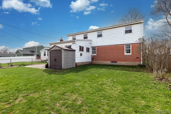 $269,900 | 36 Cleveland Drive, Tonawanda, NY 14223