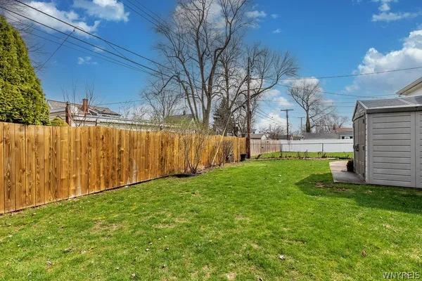 $269,900 | 36 Cleveland Drive, Tonawanda, NY 14223