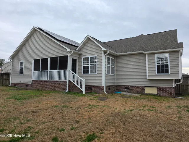 $2,050 | 104 Londonberry Lane, Jacksonville, NC 28540