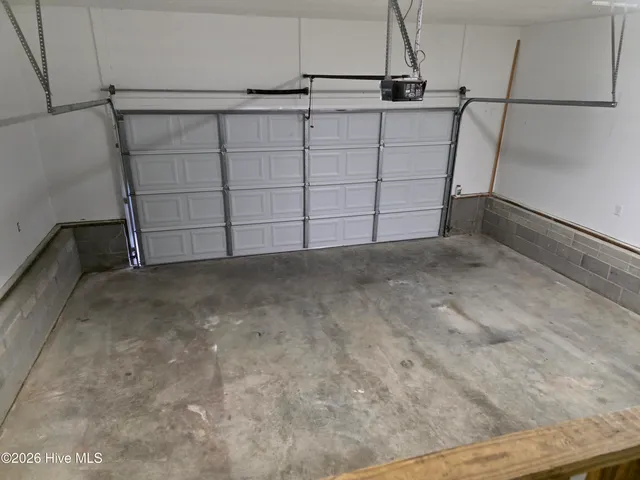 $2,050 | 104 Londonberry Lane, Jacksonville, NC 28540