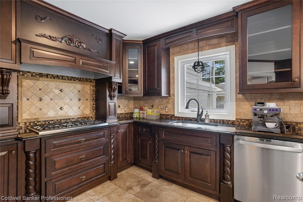 56 Oxford Road Grosse Pointe Shores, MI 48236 - Photo 18 of 64