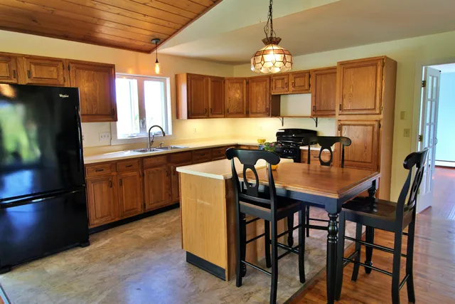 $495,000 | 4 Sandbar Heights Drive, South Hero, VT 05486