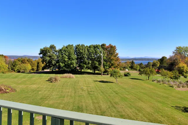 $495,000 | 4 Sandbar Heights Drive, South Hero, VT 05486