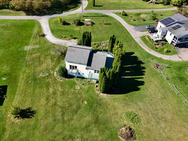 $495,000 | 4 Sandbar Heights Drive, South Hero, VT 05486