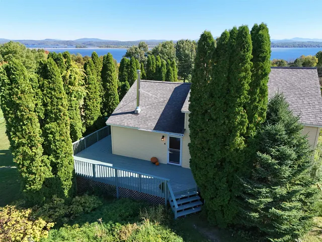 $495,000 | 4 Sandbar Heights Drive, South Hero, VT 05486