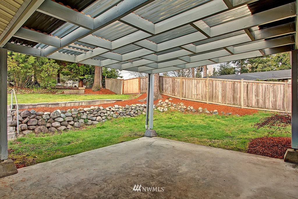 3634 Northeast 6th Street Renton, WA 98056 - Photo 12 of 17