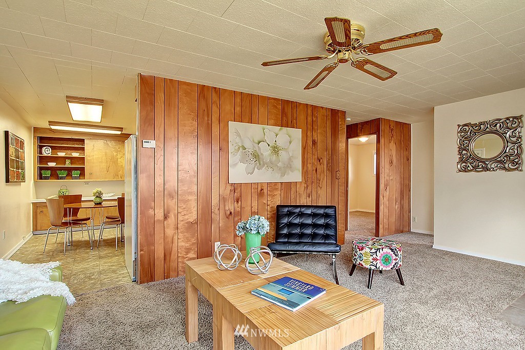 3634 Northeast 6th Street Renton, WA 98056 - Photo 3 of 17