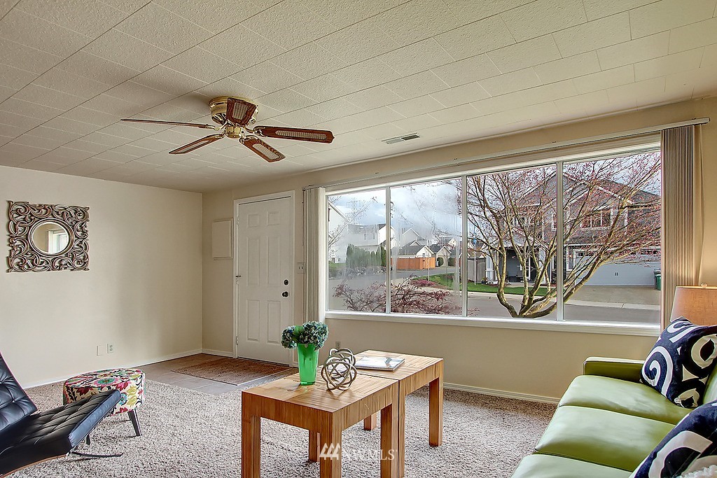 3634 Northeast 6th Street Renton, WA 98056 - Photo 4 of 17