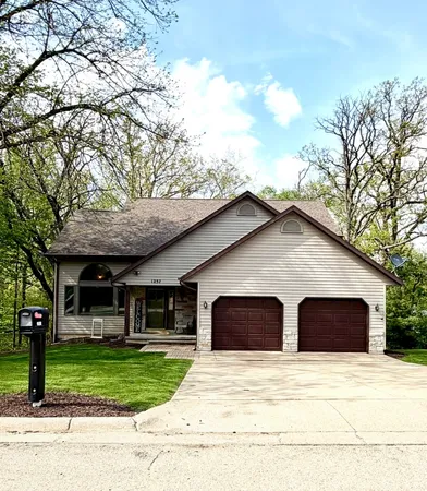 a house view with a outdoor space