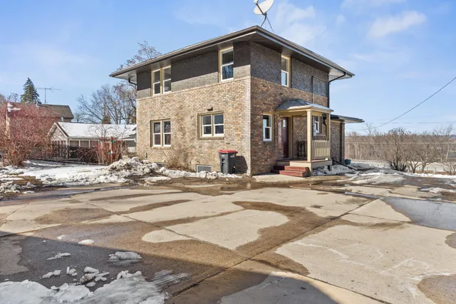 $324,900 | 781 East 7th Street, Red Wing, MN 55066