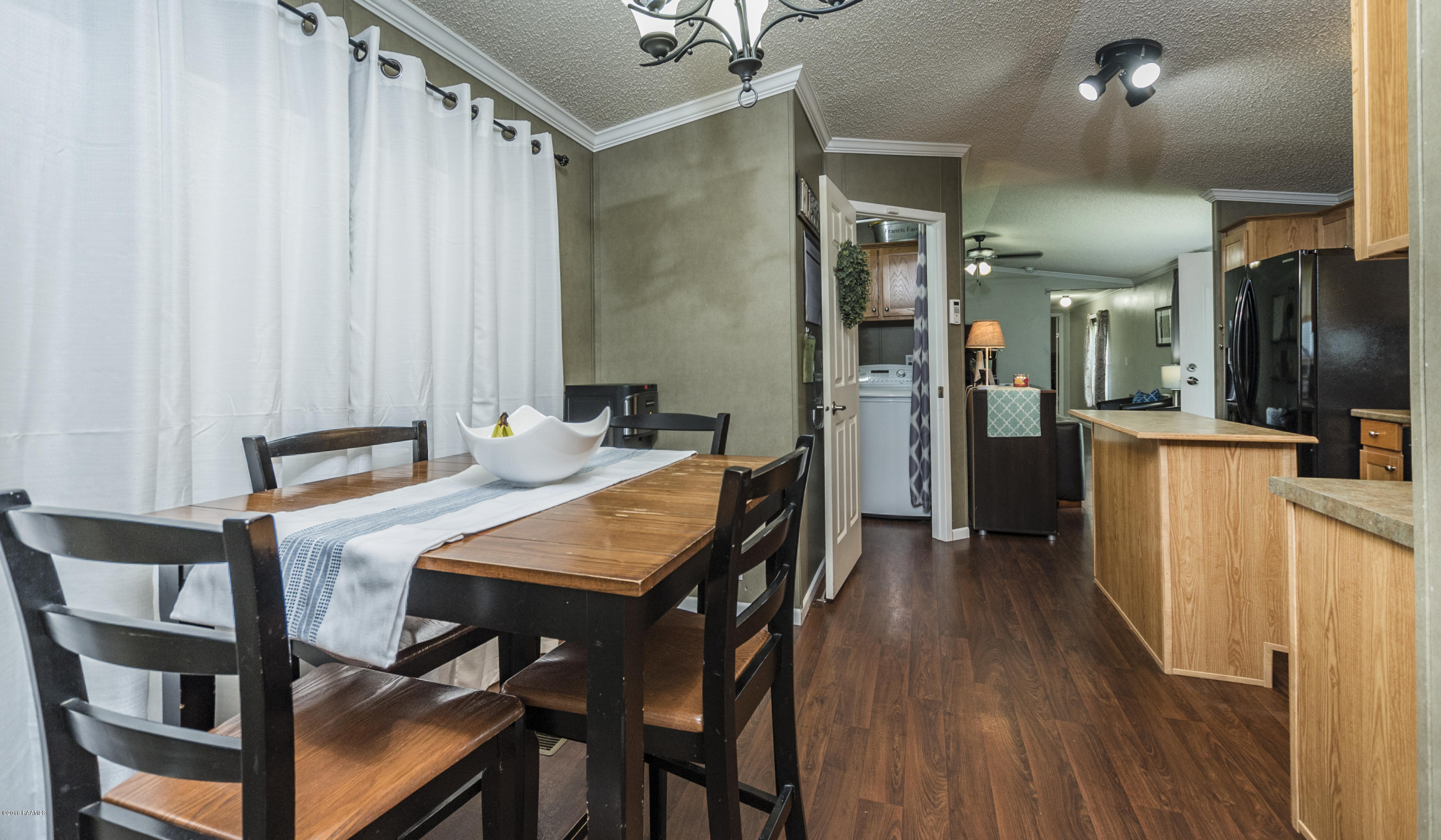 3418 Patoutville Road Jeanerette, LA 70544 - Photo 14 of 39 Dining Area 1