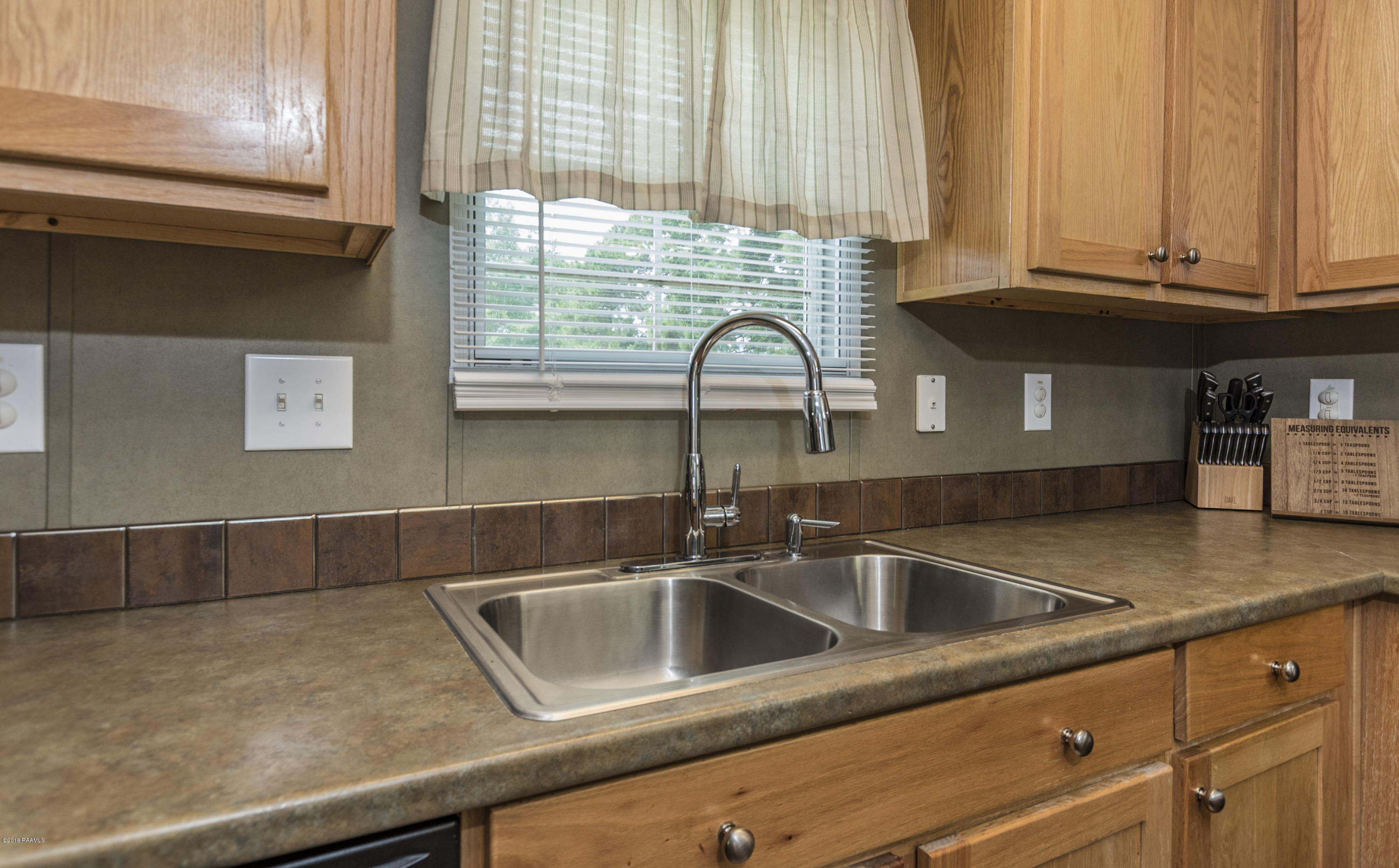 3418 Patoutville Road Jeanerette, LA 70544 - Photo 18 of 39 Kitchen 3