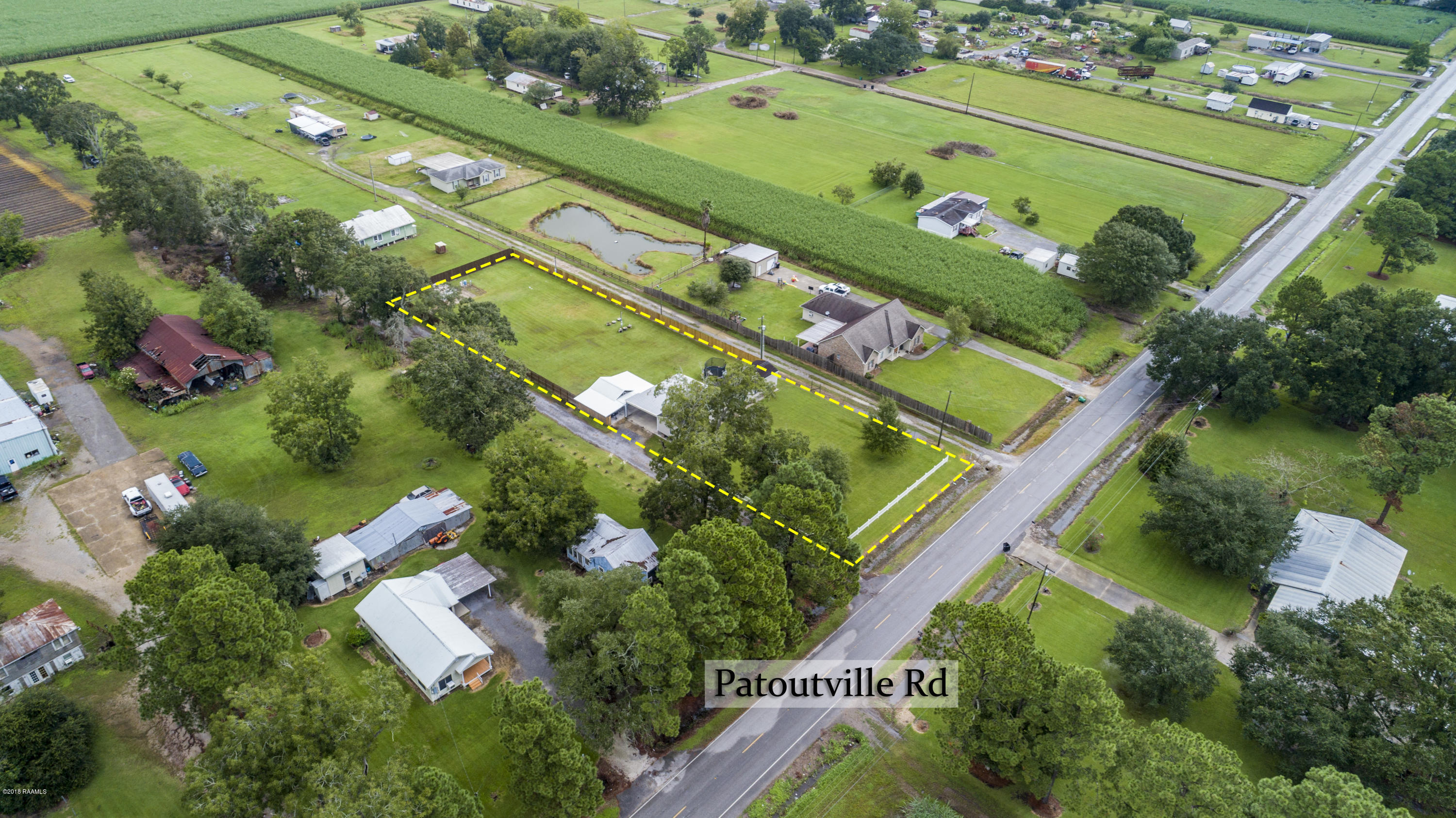 3418 Patoutville Road Jeanerette, LA 70544 - Photo 5 of 39 Front View 1