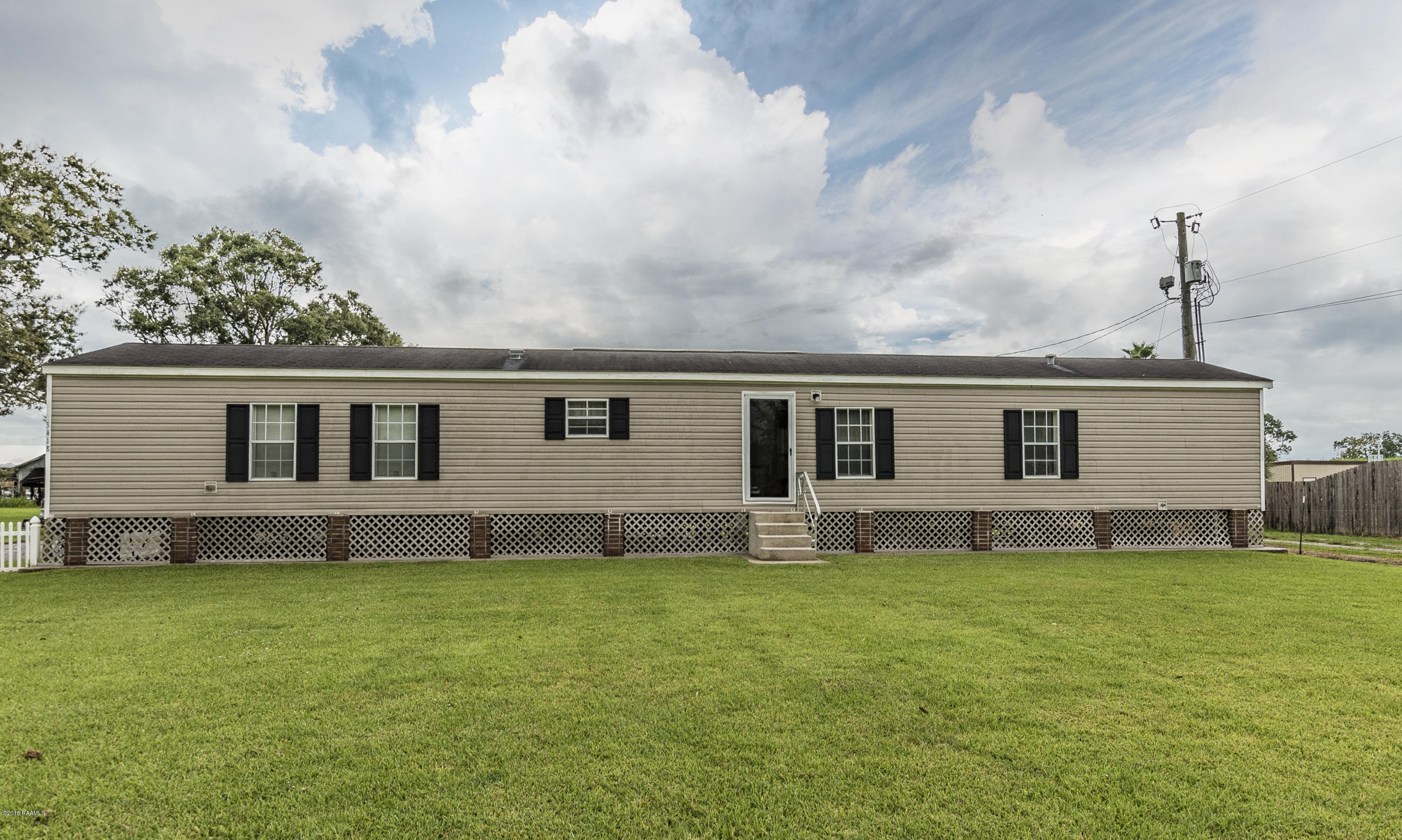 3418 Patoutville Road Jeanerette, LA 70544 - Photo 7 of 39 Front 2