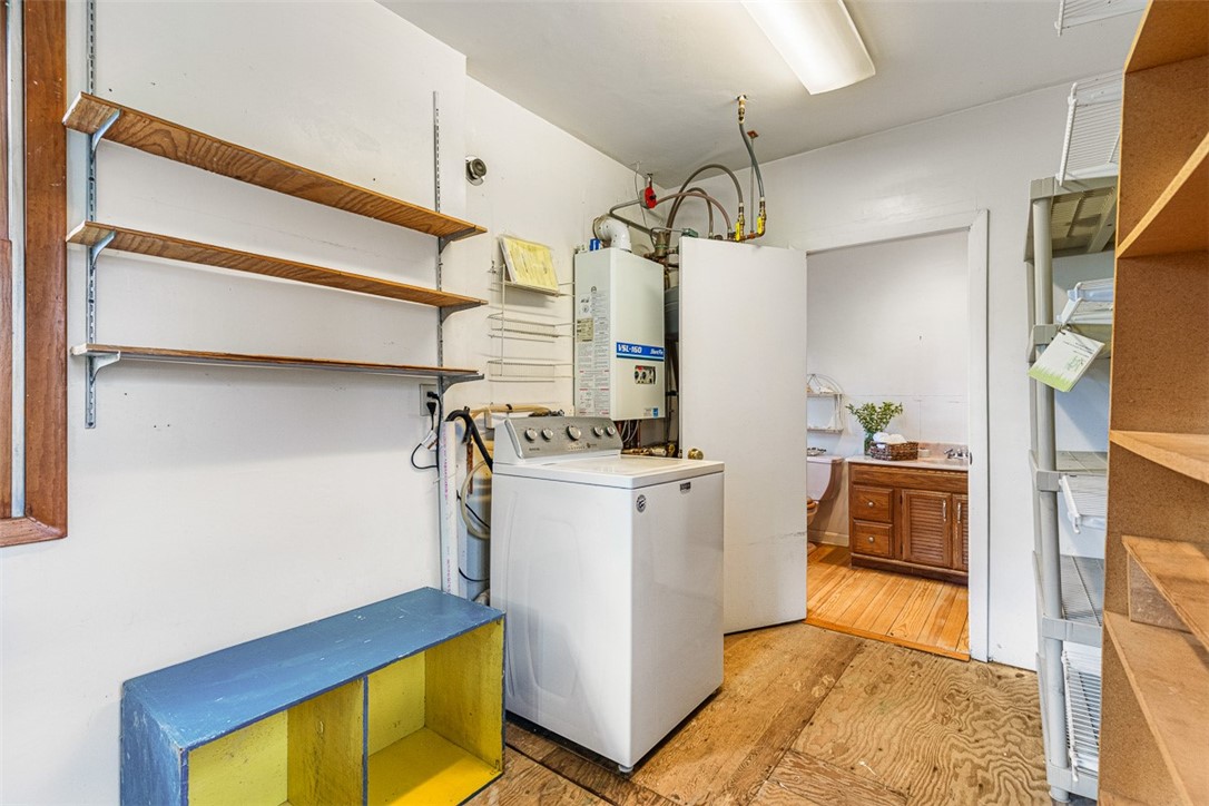28 Byway Road Barrington, RI 02806 - Photo 13 of 35 Laundry/furnace