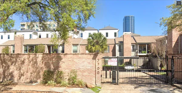 $2,194 | 3700 West Clay Street, Unit 244, Houston, TX 77019