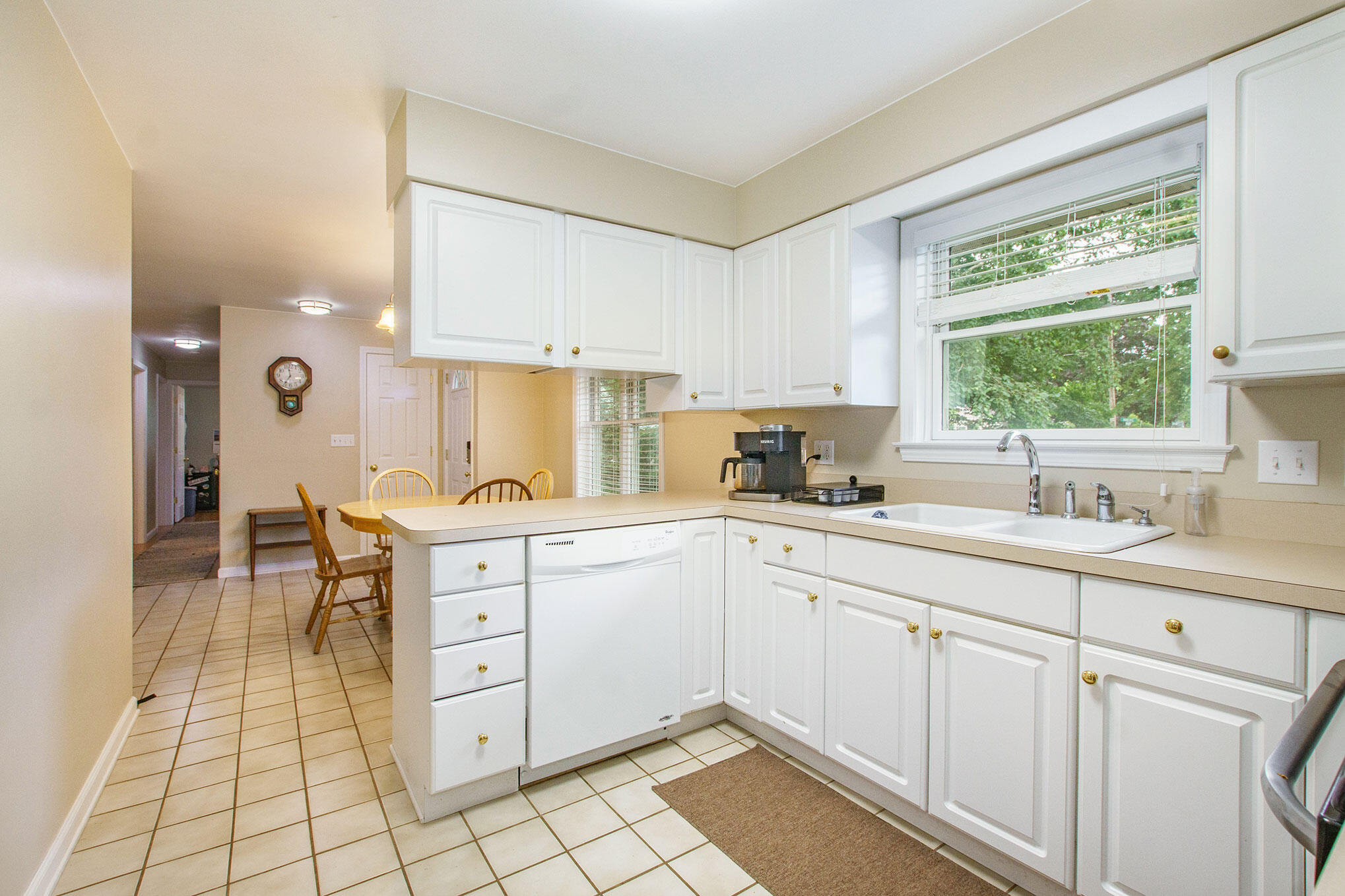 3147 Ravine Avenue St. Joseph, MI 49085 - Photo 8 of 37 DSC04893