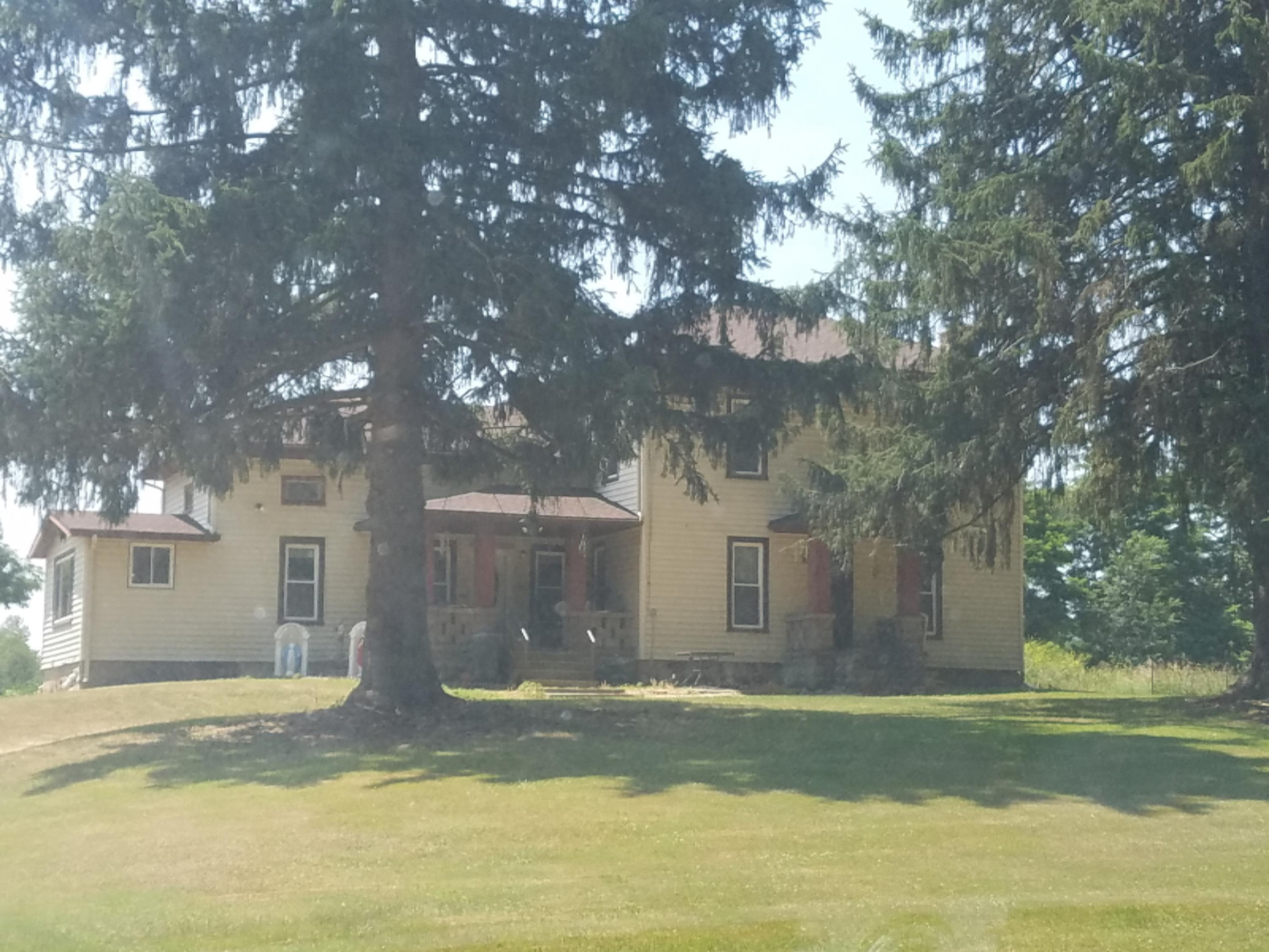 14211 Peckham Road Albion, MI 49224 - Photo 1 of 2 Farm House!