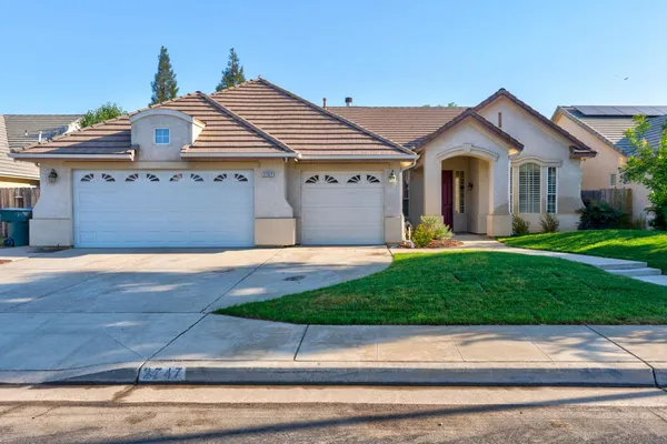 $575,000 | 2747 Austin Avenue, Clovis, CA 93611